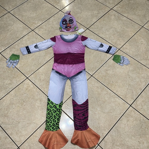 Five Nights at Freddy’s Glamrock Chica costume - Picture 5 of 11
